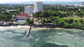 La Mirada Residences