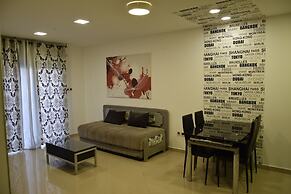 La Palmora Suites