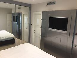 La Palmora Suites