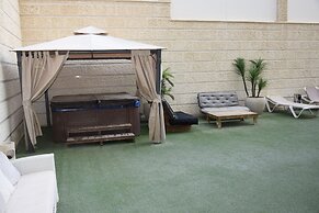 La Palmora Suites