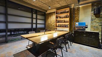 New Road Hotel
