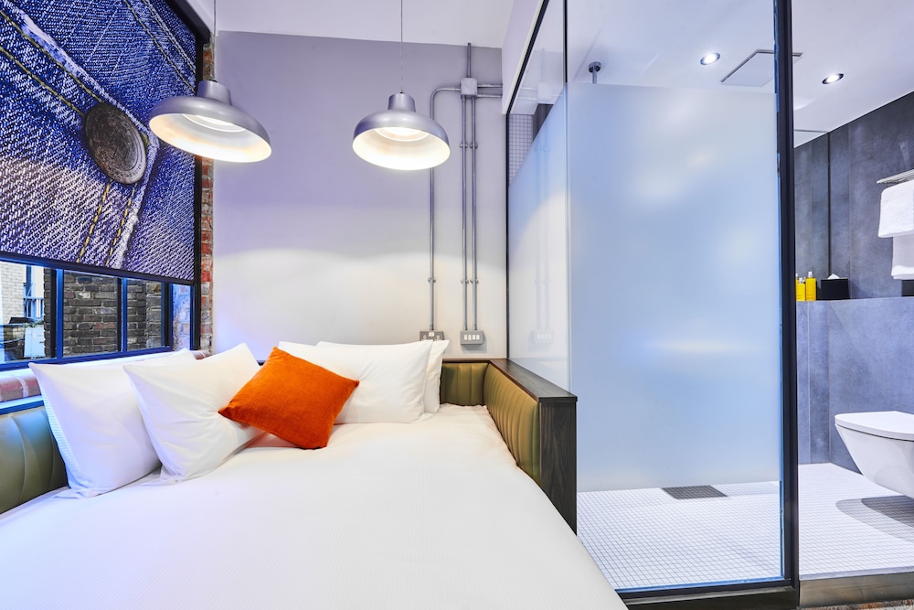 New Road Hotel
