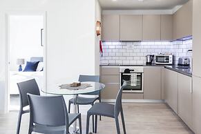 City Stay Apartments - Platform
