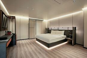 L&L City Hotel