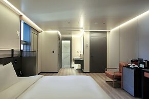 L&L City Hotel