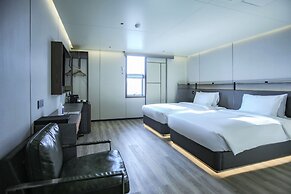 L&L City Hotel