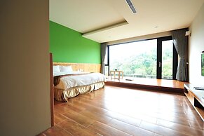 Sun Moon Lake Karuizawa Villa B&B