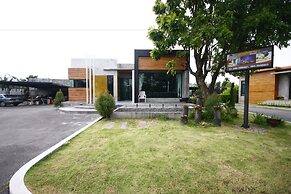 Suanmaithara Resort