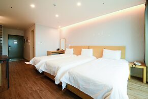 JnB Family Hotel