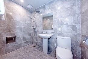 JnB Family Hotel