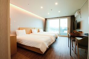 JnB Family Hotel
