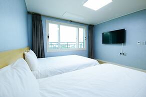 JnB Family Hotel