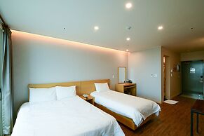 JnB Family Hotel