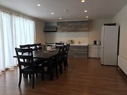 Jadan House