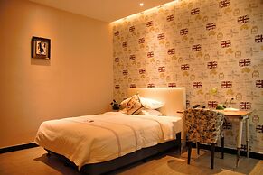 J Hotel