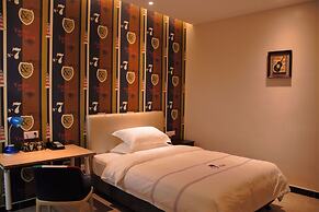 J Hotel
