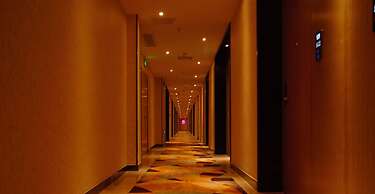 J Hotel