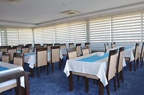 Akgol Hotel