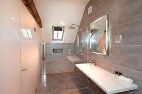 DBS Serviced Apartments - The Delven
