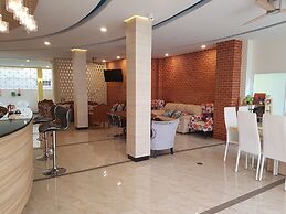 Happy Hostel