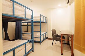 Happy Hostel