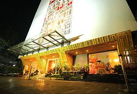 Imperial Heights