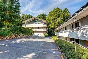 B&B HOTEL LOUVECIENNES