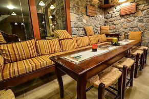 Karyatis Resort