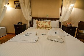 Karyatis Resort