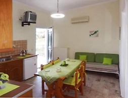 Katerina Pool Apartments