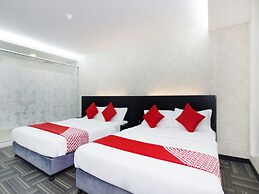 S Hotel