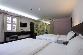 S Hotel