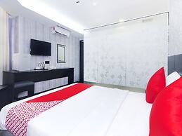 S Hotel