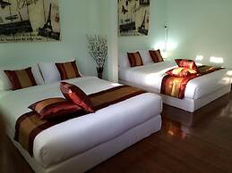 Maliwan Holiday Home