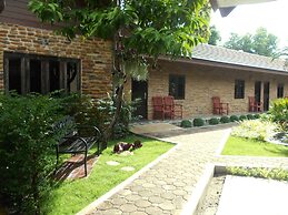 Capricorn Village