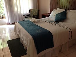 Lynn's Guest House