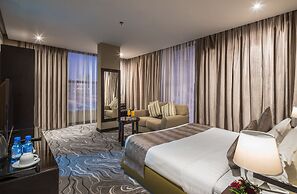 Naviti Warwick Al Khobar