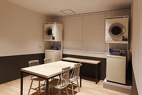 White Hostel shinsaibashi