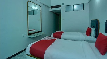 Padmam Hotel