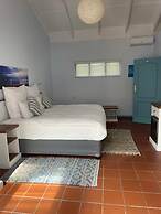 BlueSky Arniston Boutique Guesthouse