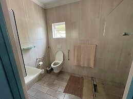 BlueSky Arniston Boutique Guesthouse