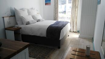 BlueSky Arniston Boutique Guesthouse