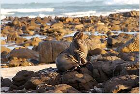 BlueSky Arniston Boutique Guesthouse