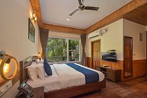 Jungle Lodge Resort