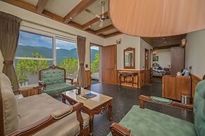 Jungle Lodge Resort