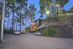 Jungle Lodge Resort
