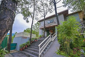 Jungle Lodge Resort