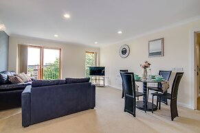 Mica Point City Centre Apartment