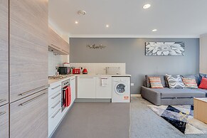 Mica Point City Centre Apartment
