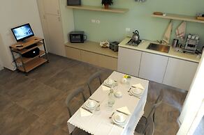 Della Torre Rooms